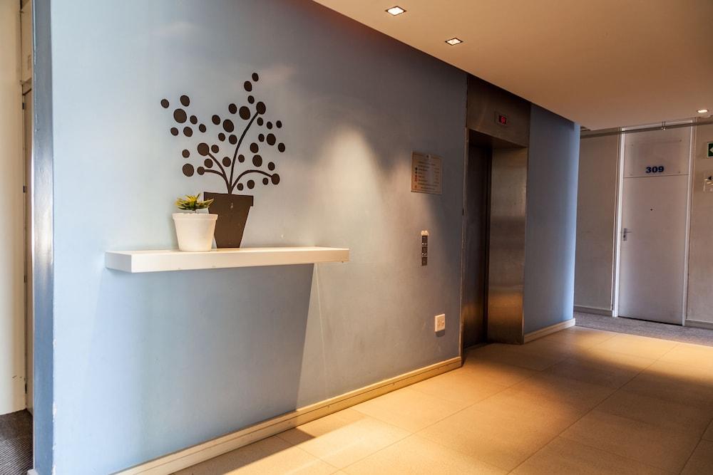 Apartment Gardens Centre *