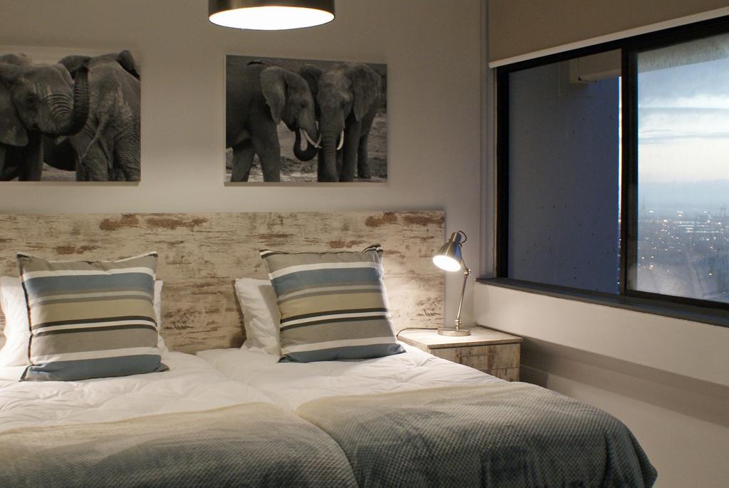 Gardens Centre Apartment *