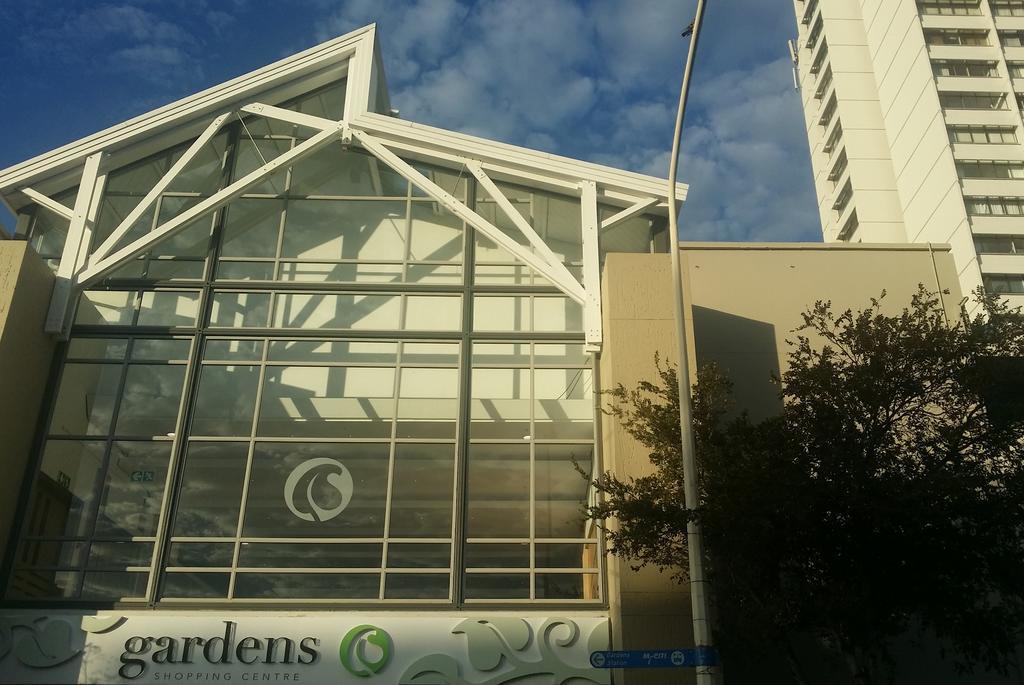 Apartment Gardens Centre