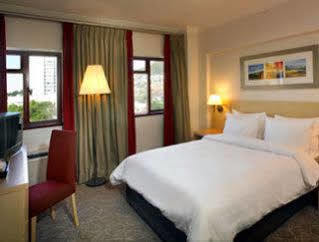 Gardens Centre Apartment *